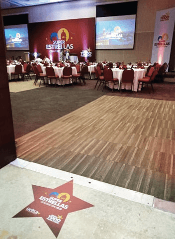 Señal a piso en vinilo adhesivo Super Estrellas Convención 2020
